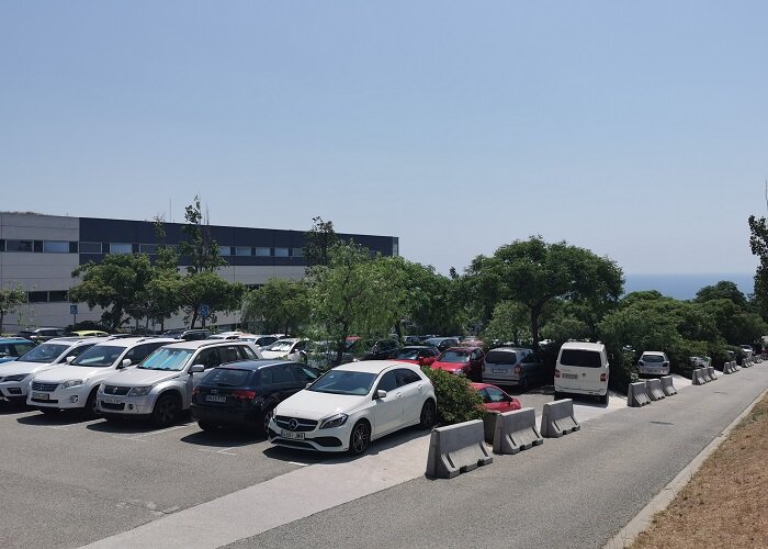 El pàrquing de l'Hospital de Mataró es cobrirà de plaques solars per abastir l’Hospital d’energia verda