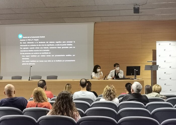 Sessions grupals per a famílies amb fills amb TEA a l’Hospital de Mataró